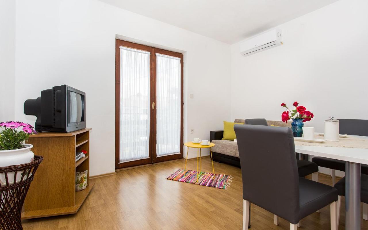 Apartman Broznic シロ エクステリア 写真