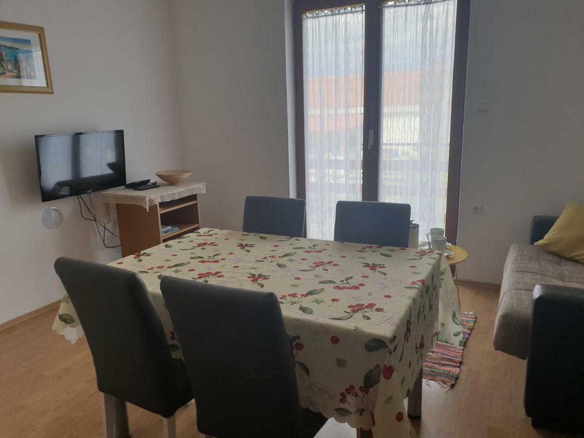 Apartman Broznic シロ エクステリア 写真