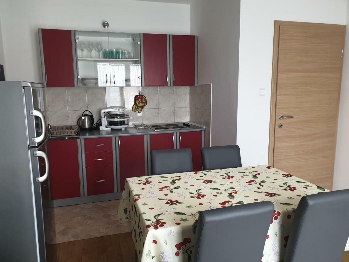 Apartman Broznic シロ エクステリア 写真